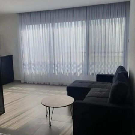 Ferienwohnung Ryo 11 דירת נופש חדשה על חוף הים נוף לים Bat Yam Exterior foto