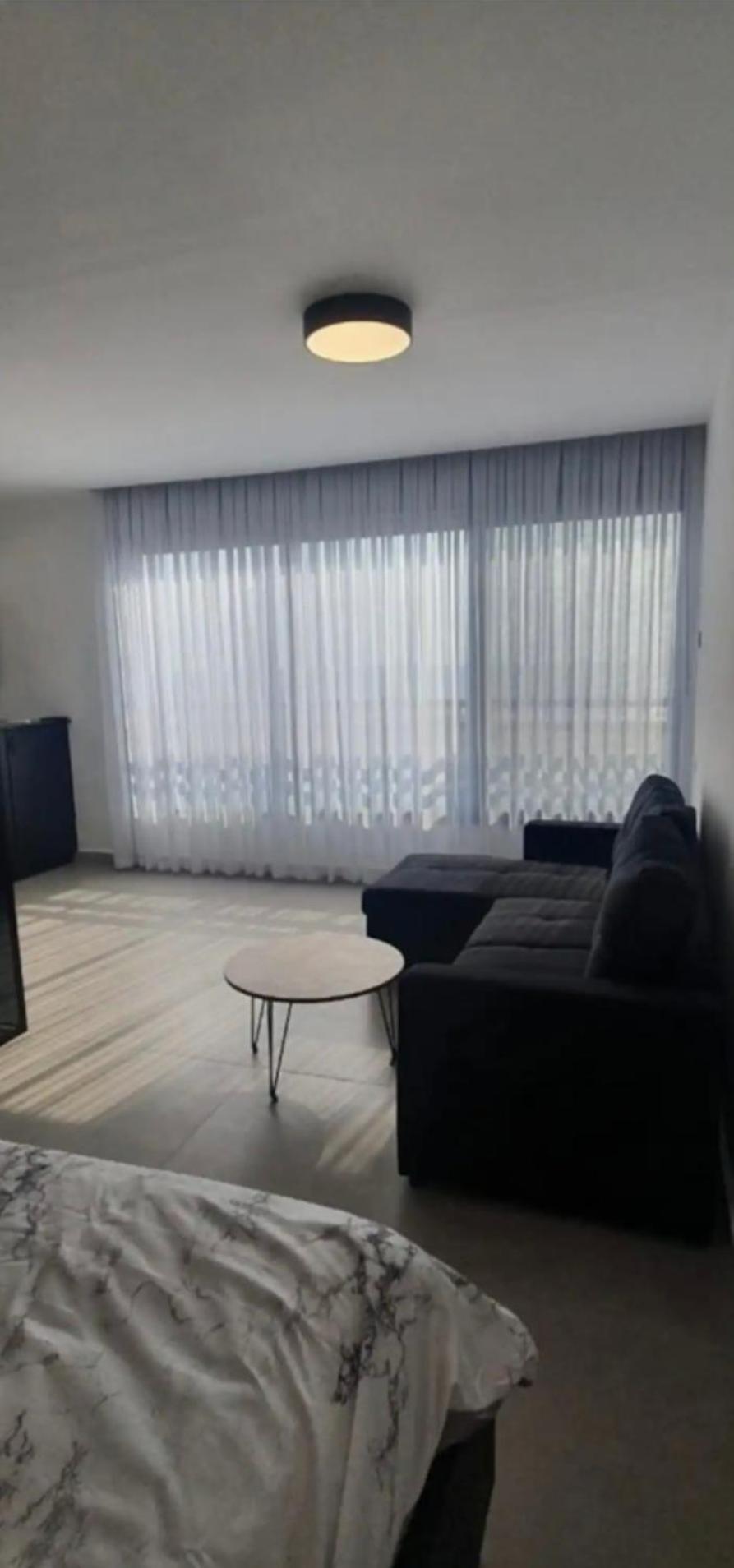 Ferienwohnung Ryo 11 דירת נופש חדשה על חוף הים נוף לים Bat Yam Exterior foto